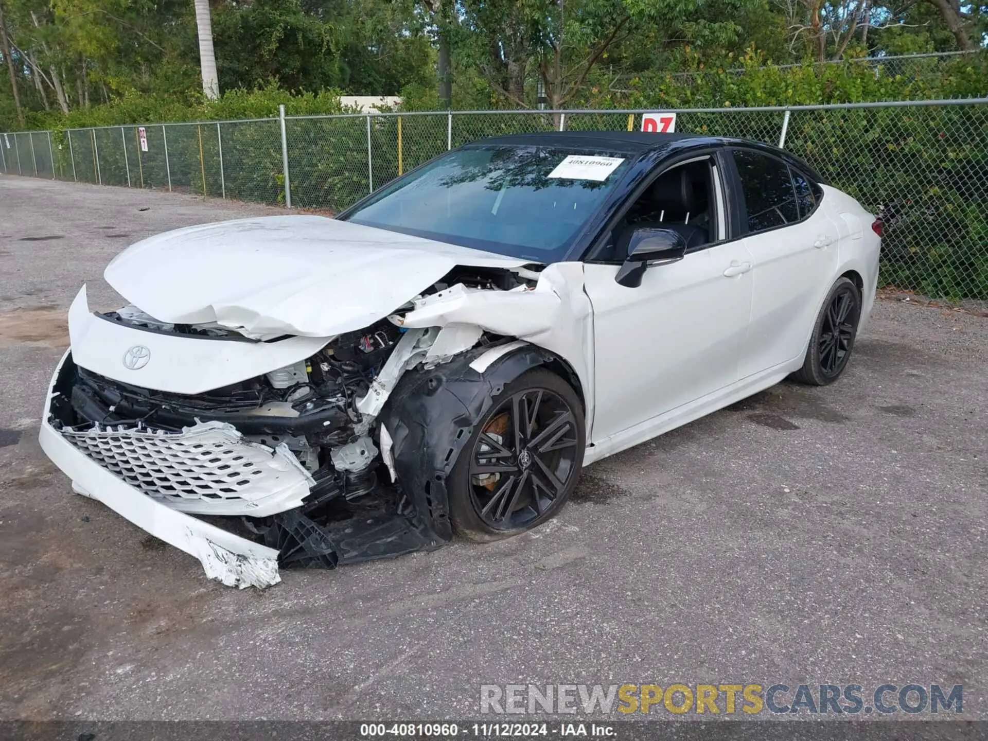 2 Photograph of a damaged car 4T1DAACK6SU006233 TOYOTA CAMRY 2025