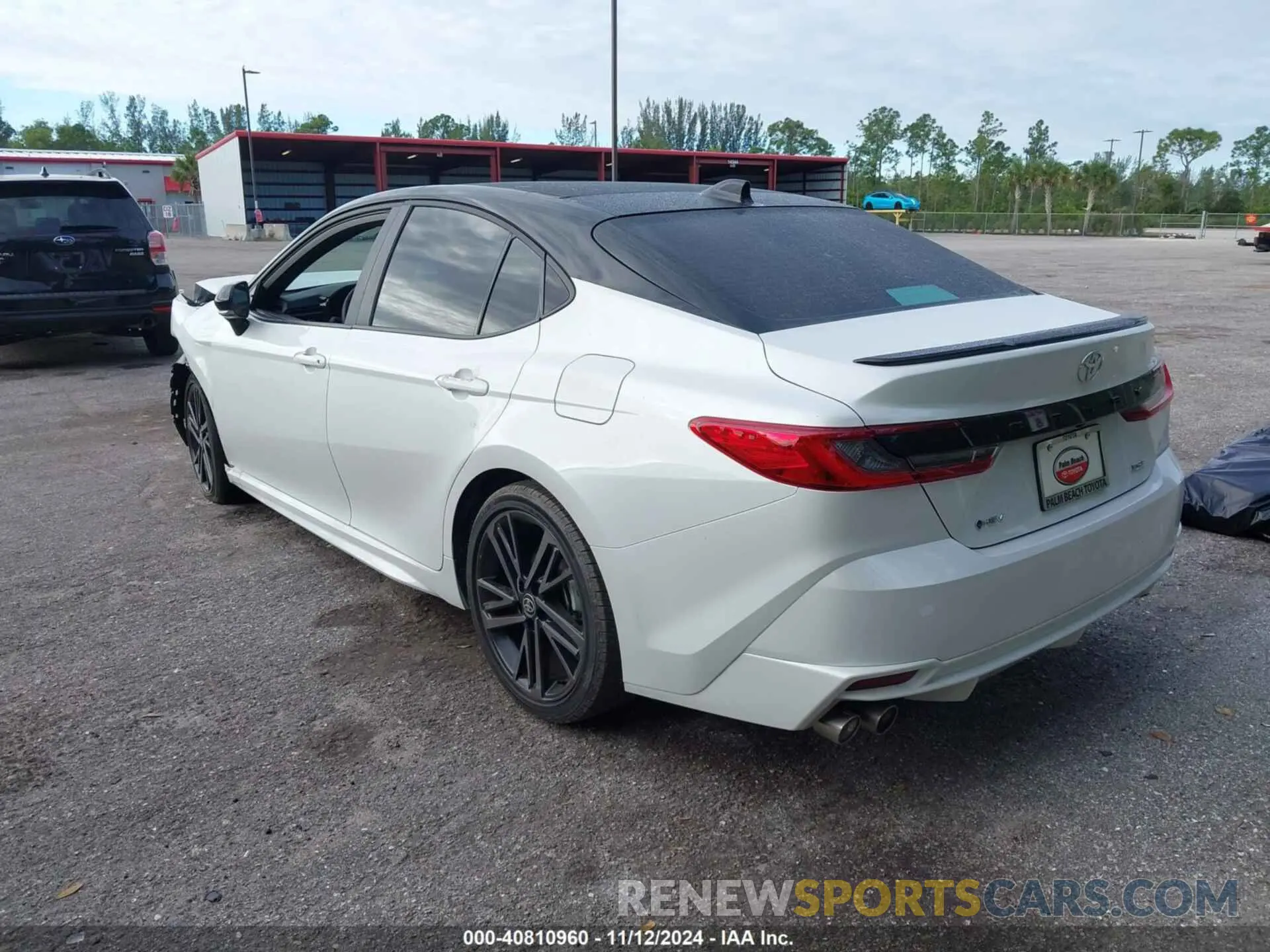 3 Photograph of a damaged car 4T1DAACK6SU006233 TOYOTA CAMRY 2025