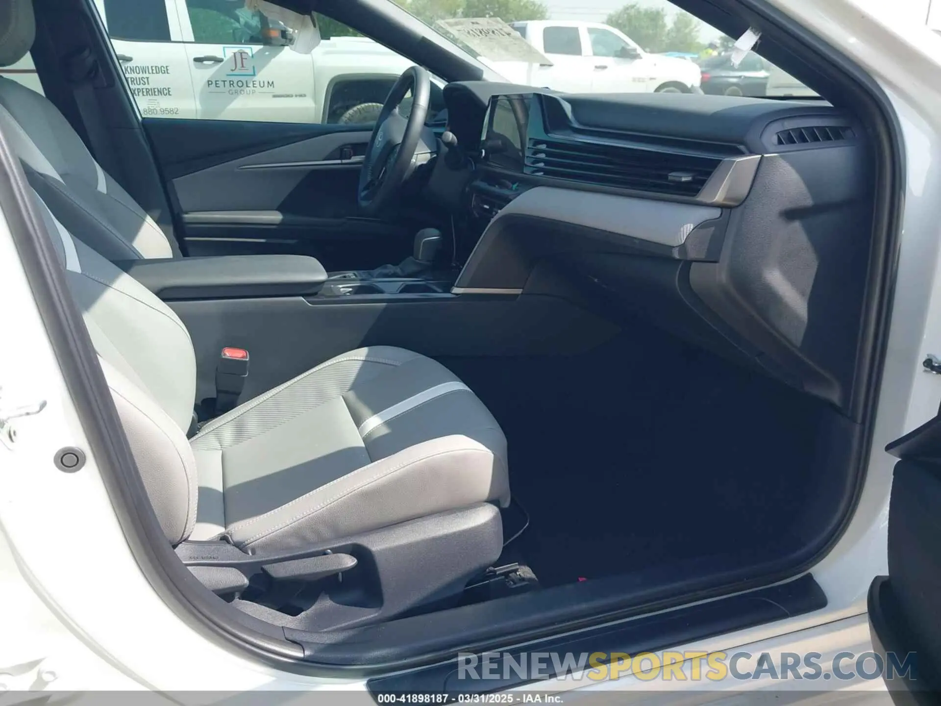 5 Photograph of a damaged car 4T1DAACK6SU019080 TOYOTA CAMRY 2025