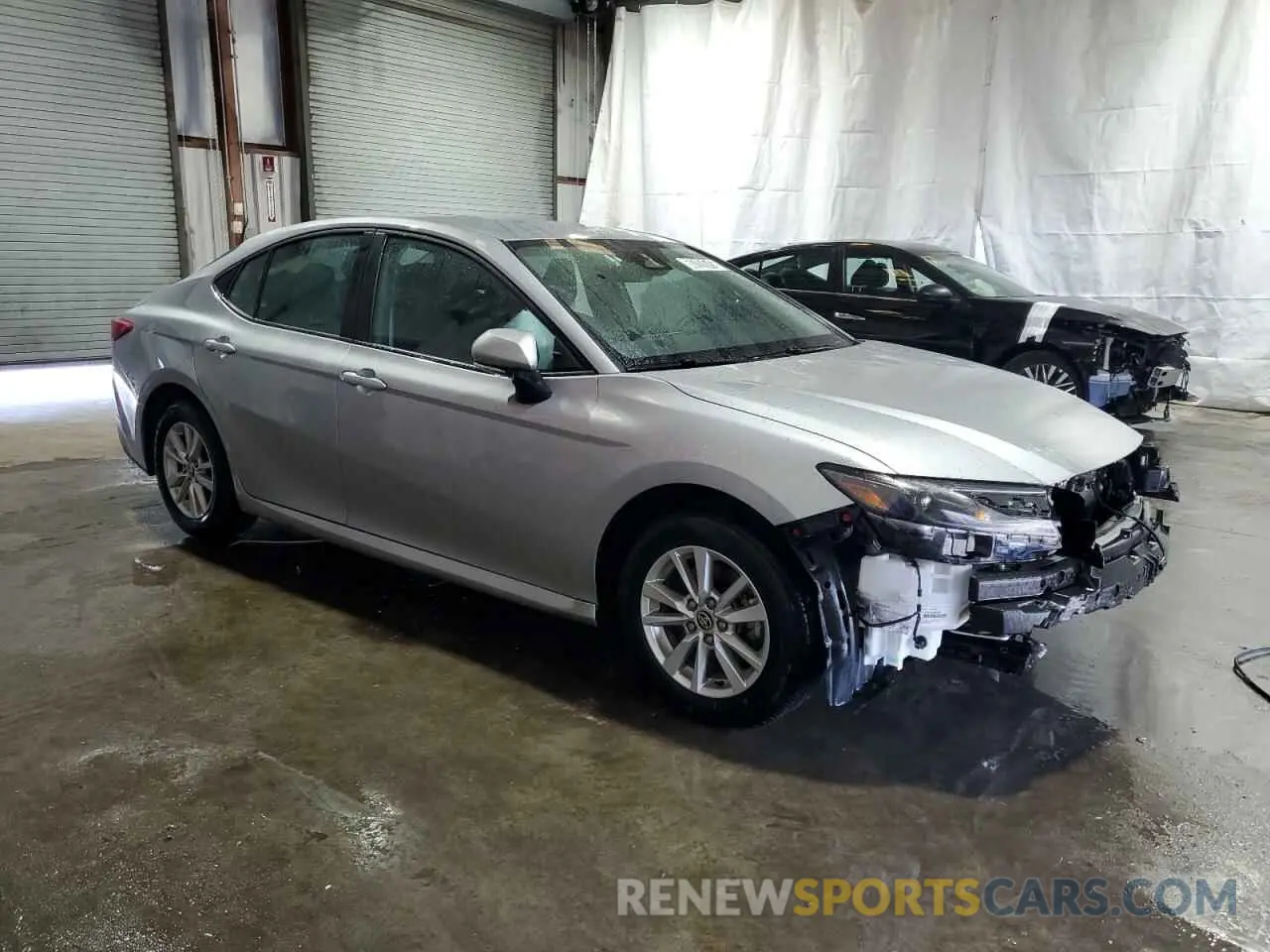 4 Photograph of a damaged car 4T1DAACK6SU033366 TOYOTA CAMRY 2025