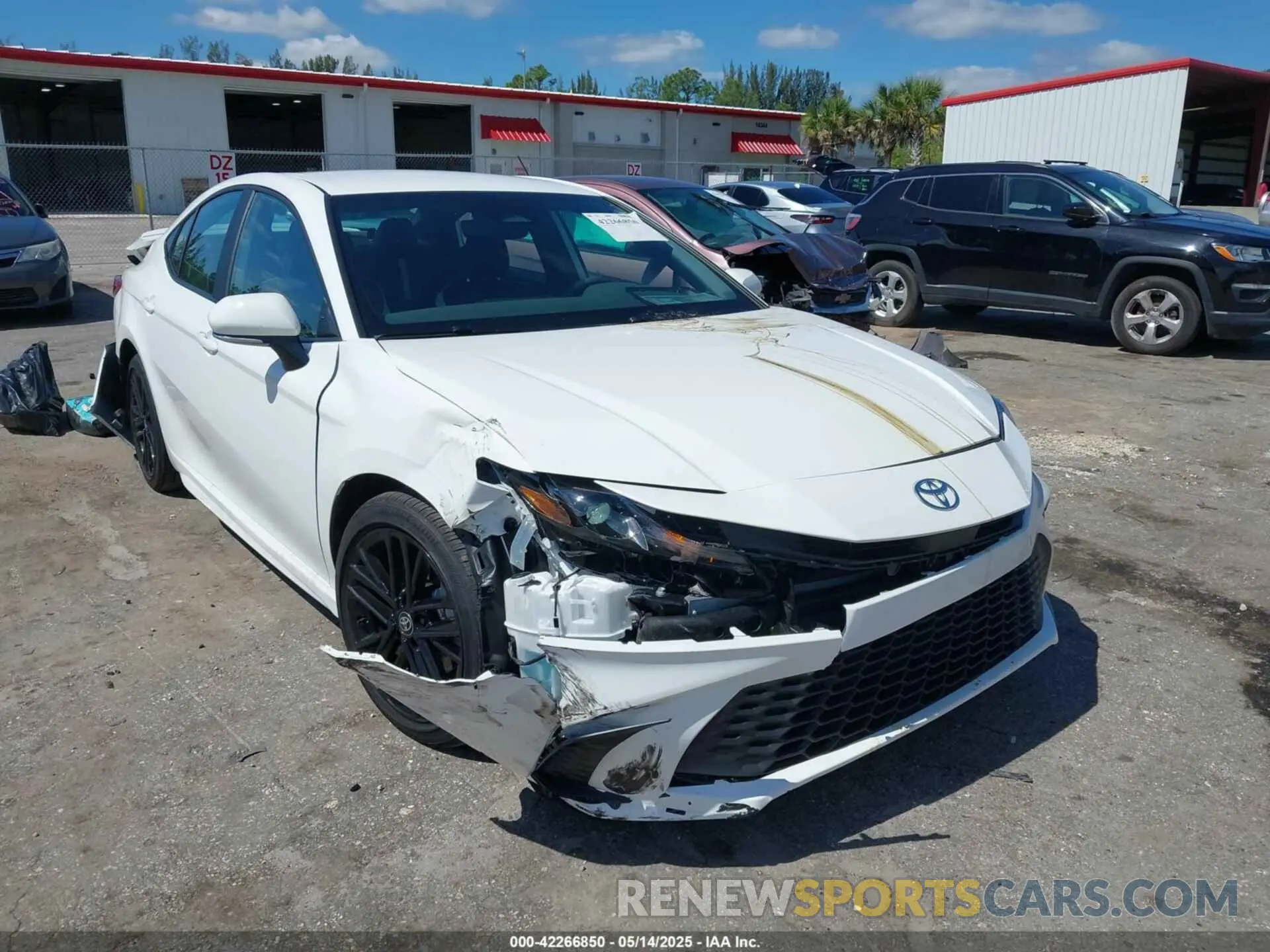 6 Photograph of a damaged car 4T1DAACK6SU046683 TOYOTA CAMRY 2025