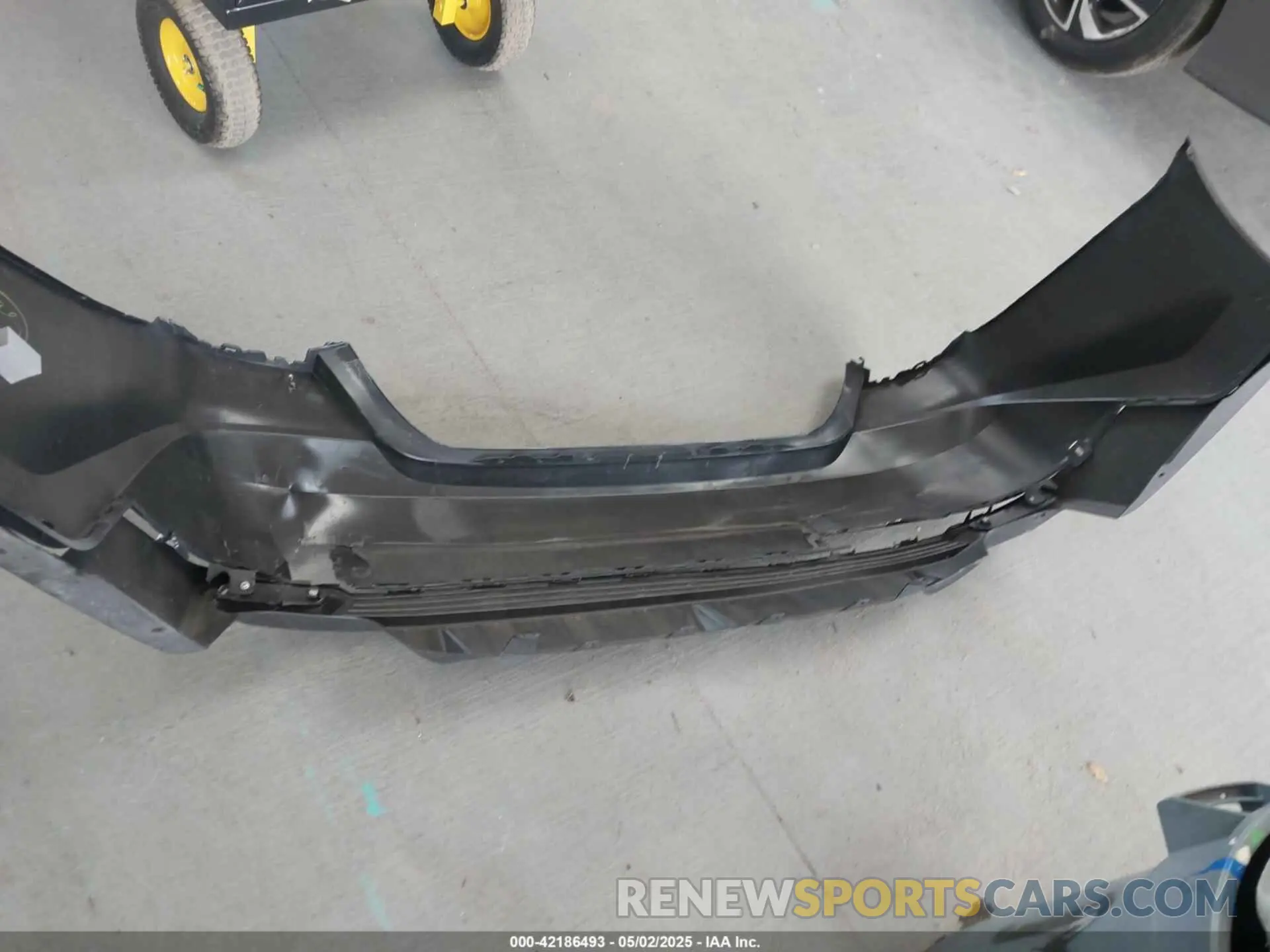12 Photograph of a damaged car 4T1DAACK6SU057540 TOYOTA CAMRY 2025