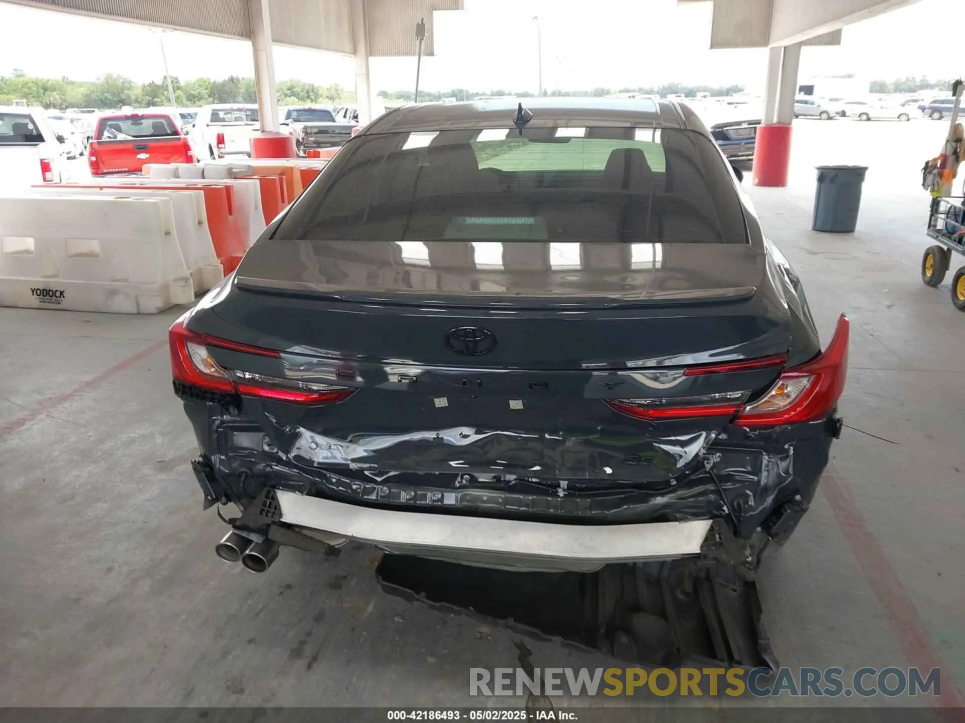 17 Photograph of a damaged car 4T1DAACK6SU057540 TOYOTA CAMRY 2025