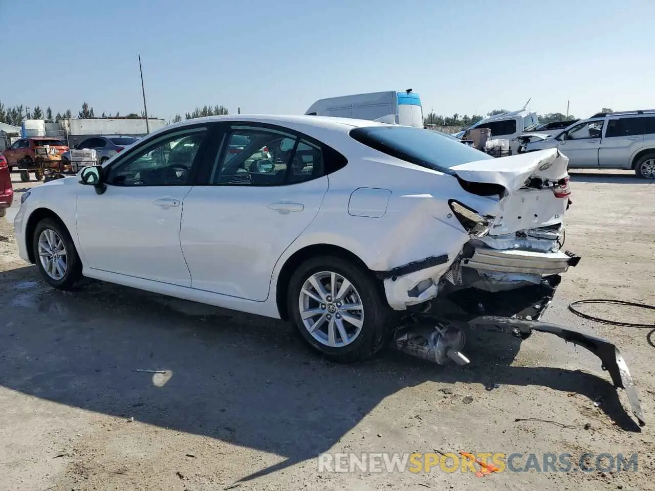 2 Photograph of a damaged car 4T1DAACK6SU069266 TOYOTA CAMRY 2025