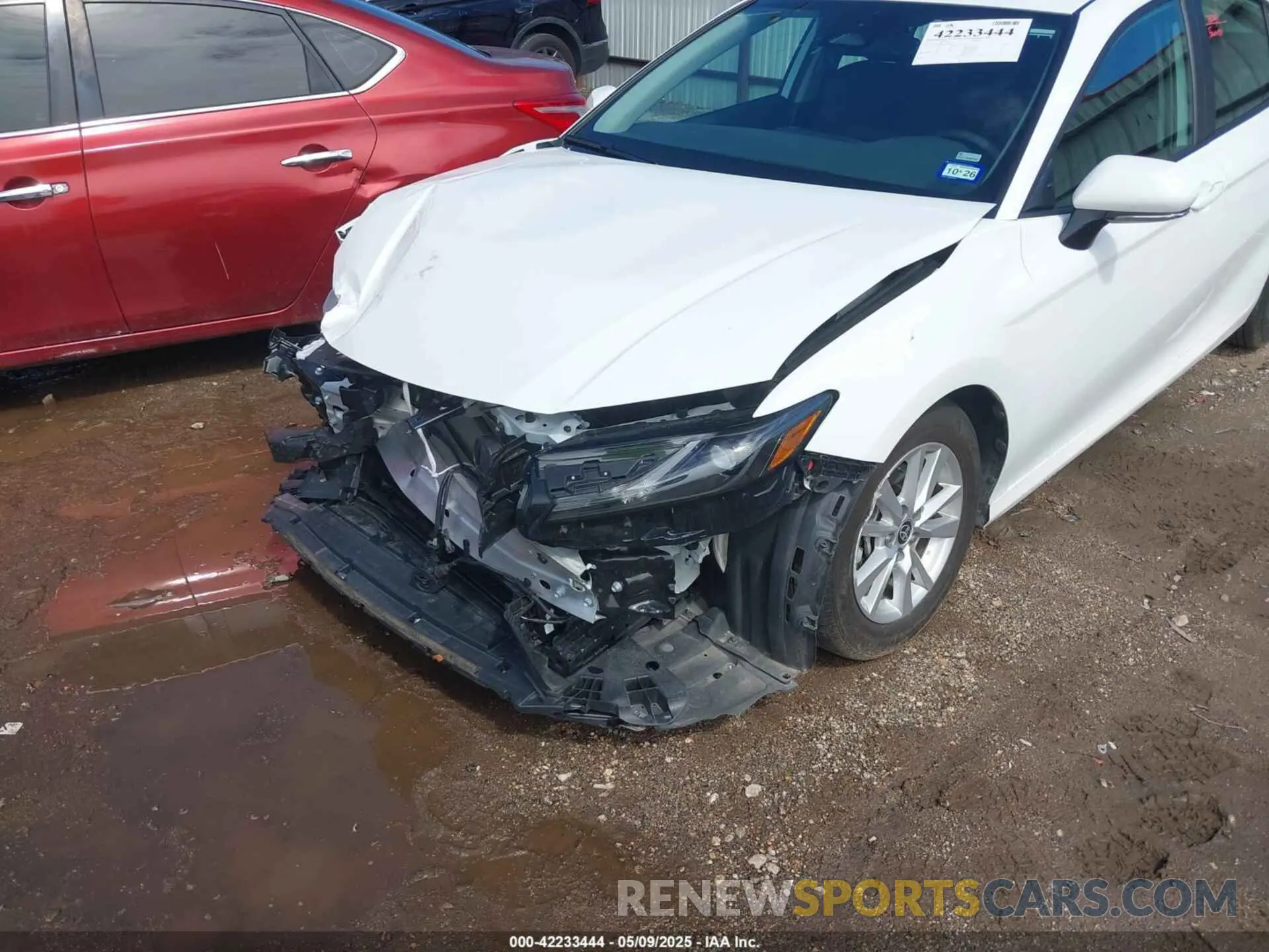 18 Photograph of a damaged car 4T1DAACK6SU082583 TOYOTA CAMRY 2025