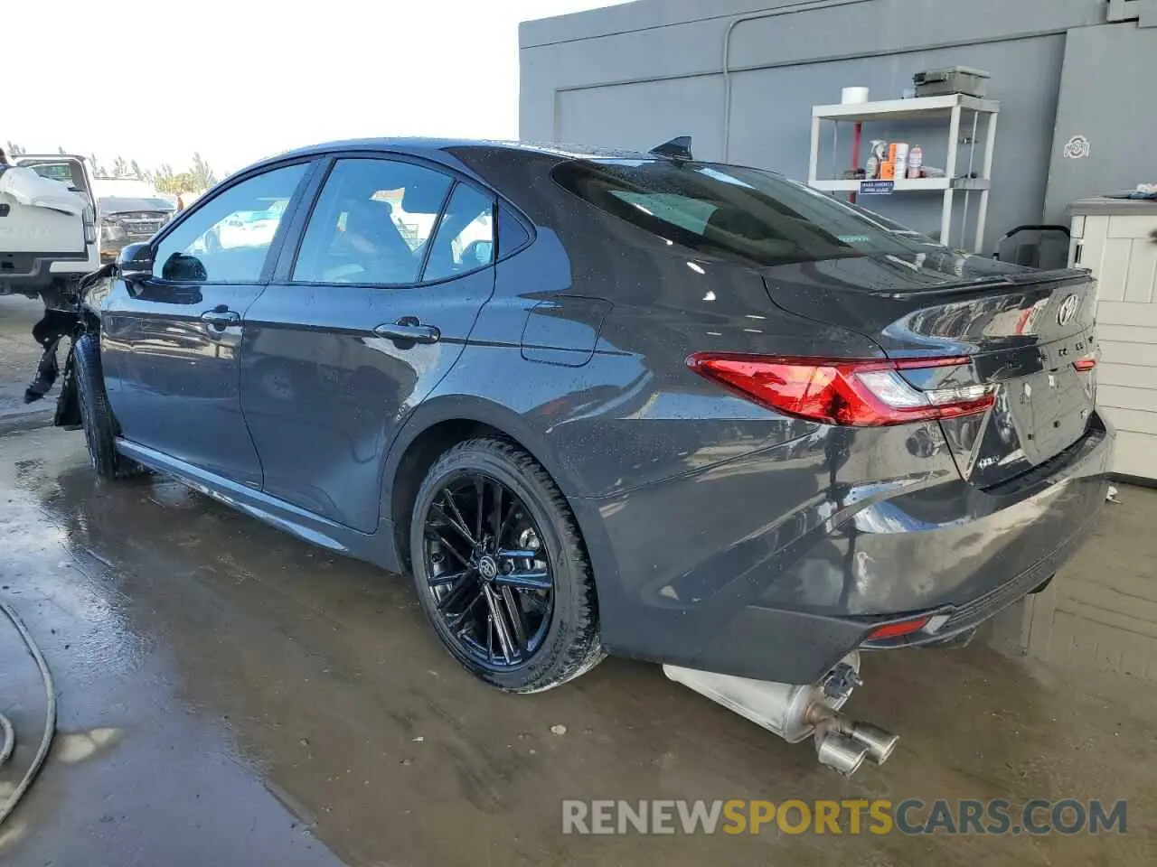 2 Photograph of a damaged car 4T1DAACK6SU098508 TOYOTA CAMRY 2025
