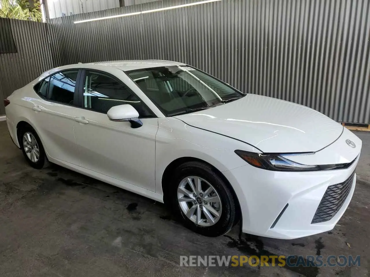 4 Photograph of a damaged car 4T1DAACK6SU130342 TOYOTA CAMRY 2025