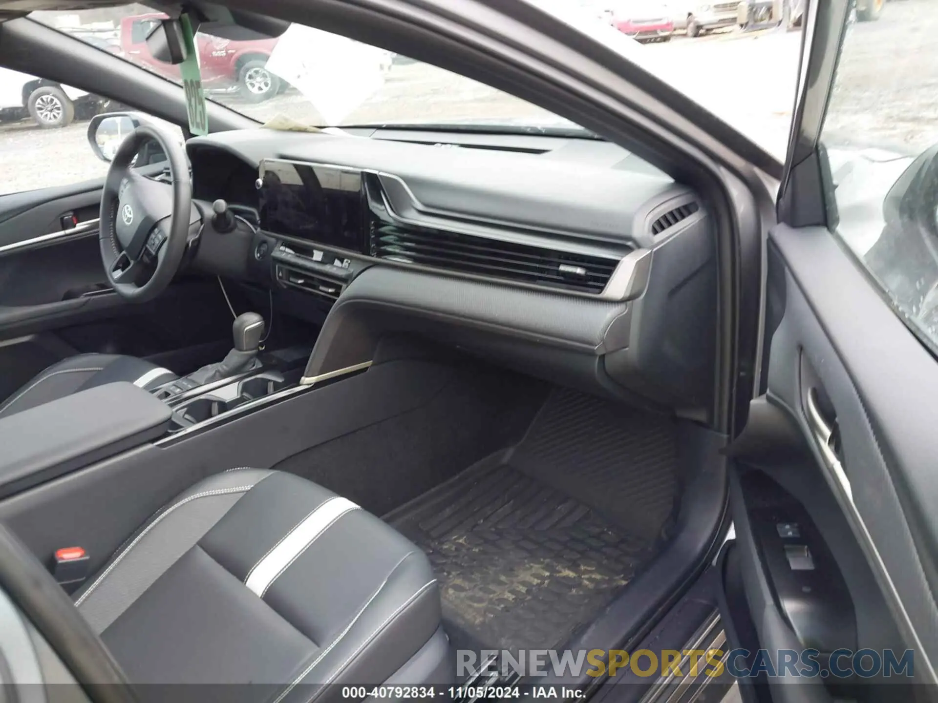 5 Photograph of a damaged car 4T1DAACK6SU501709 TOYOTA CAMRY 2025