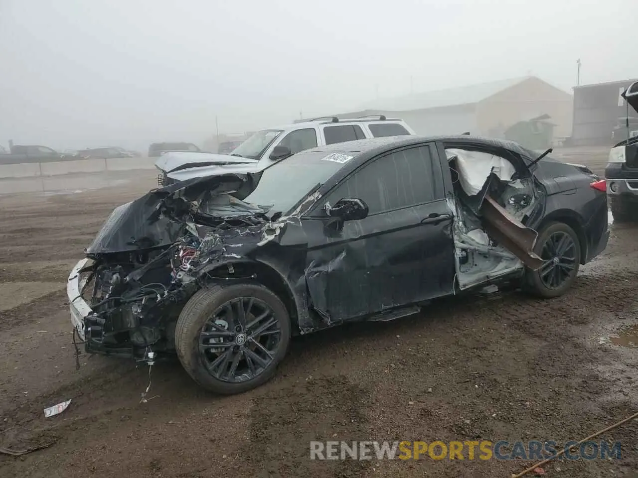 1 Photograph of a damaged car 4T1DAACK6SU502990 TOYOTA CAMRY 2025