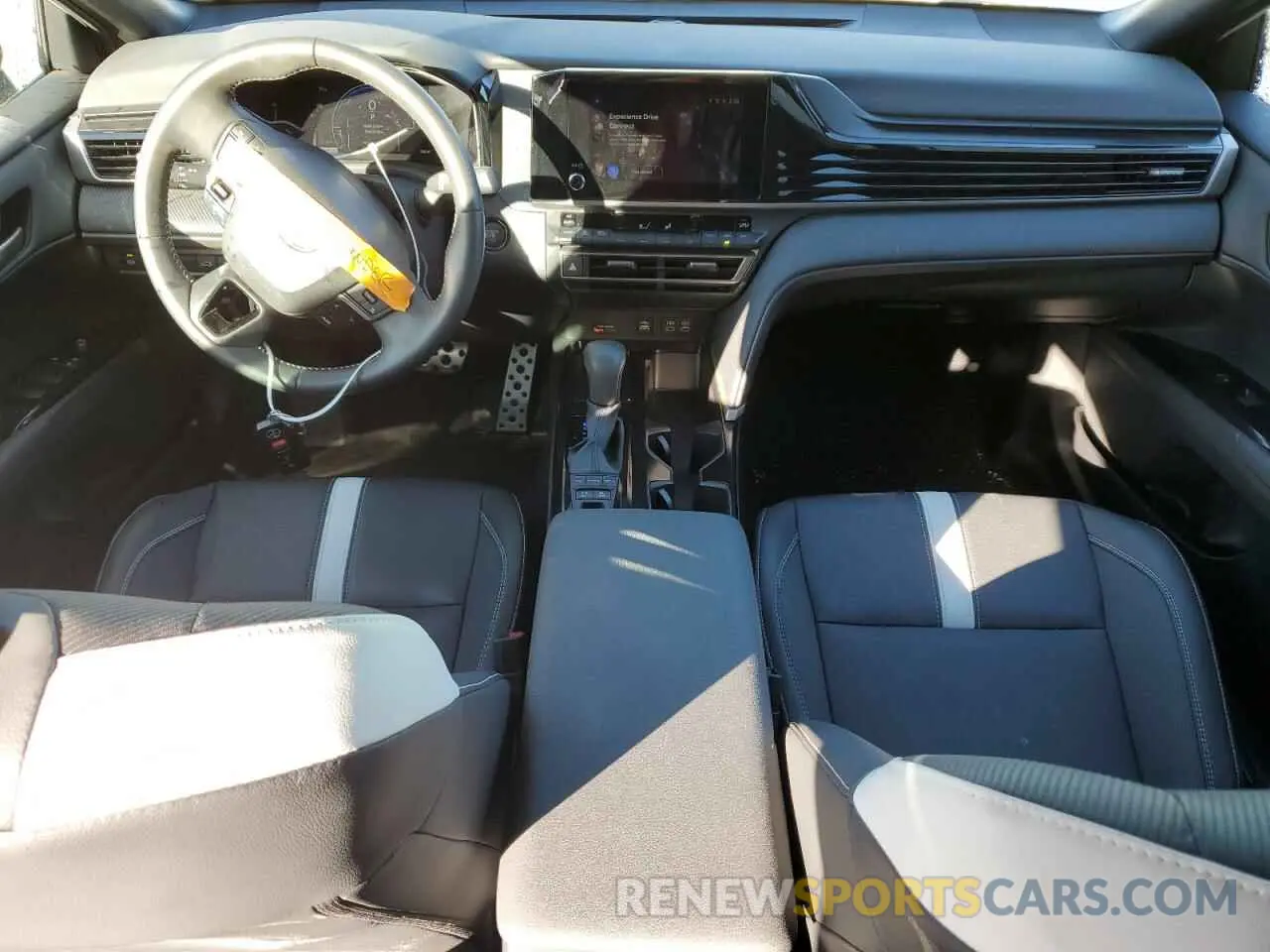 8 Фотография поврежденного автомобиля 4T1DAACK6SU508546 TOYOTA CAMRY 2025