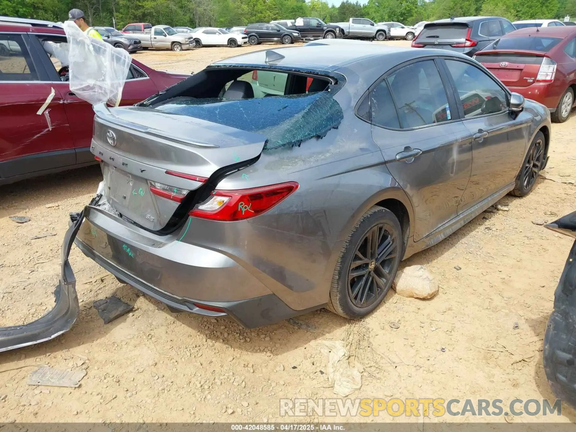 4 Фотография поврежденного автомобиля 4T1DAACK6SU510894 TOYOTA CAMRY 2025