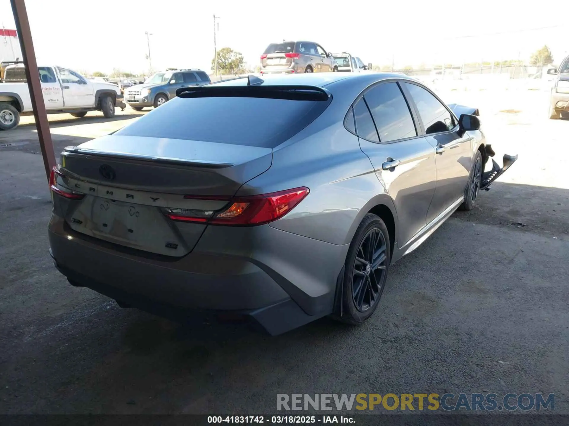 4 Photograph of a damaged car 4T1DAACK6SU545077 TOYOTA CAMRY 2025