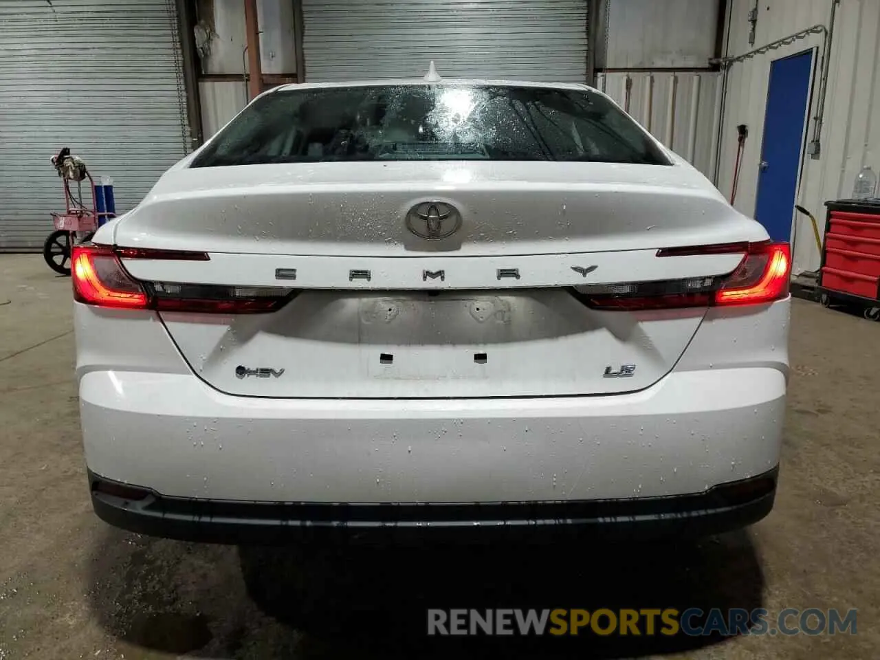 6 Фотография поврежденного автомобиля 4T1DAACK6SU561652 TOYOTA CAMRY 2025