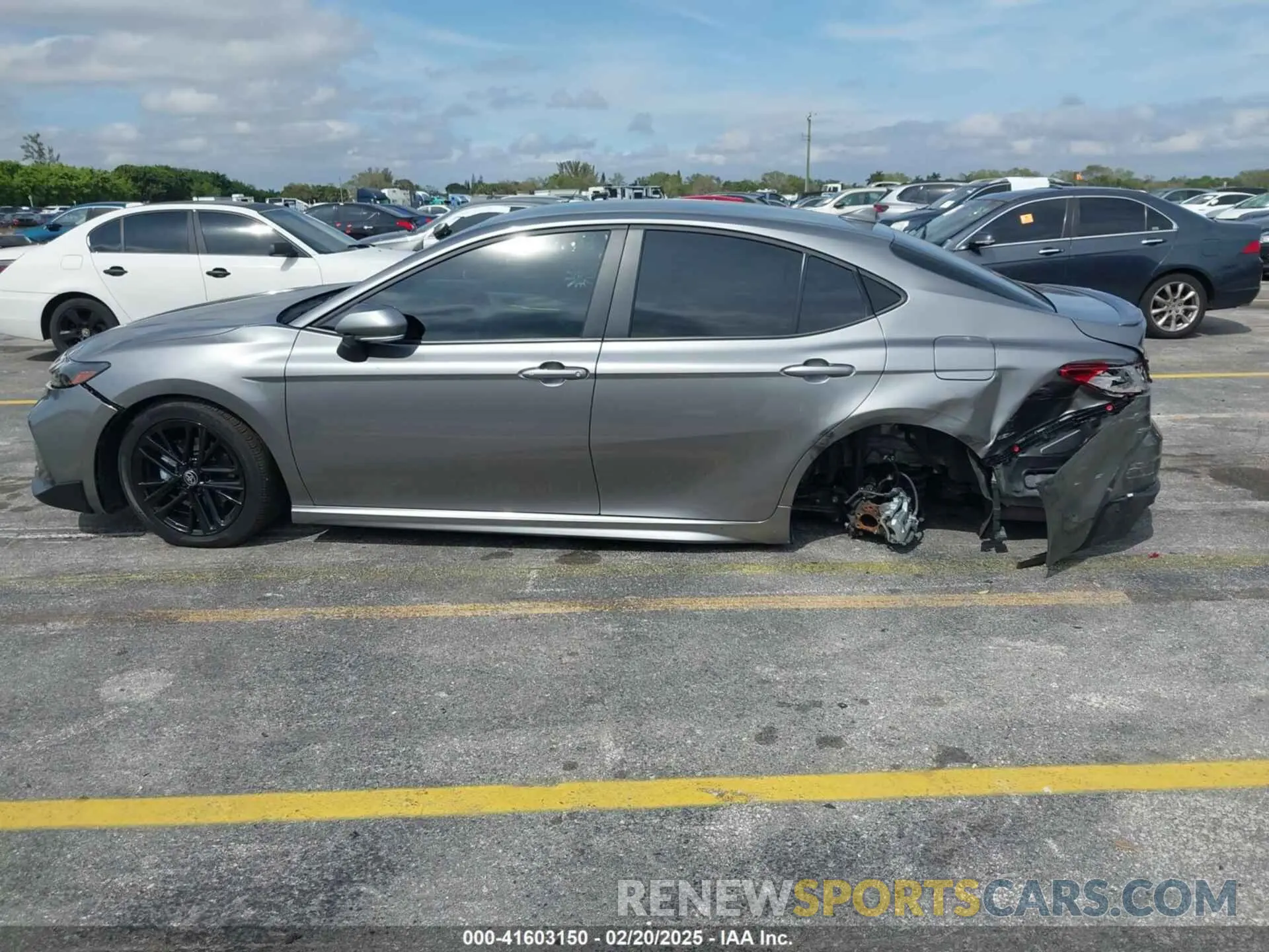 14 Фотография поврежденного автомобиля 4T1DAACK6SU566124 TOYOTA CAMRY 2025