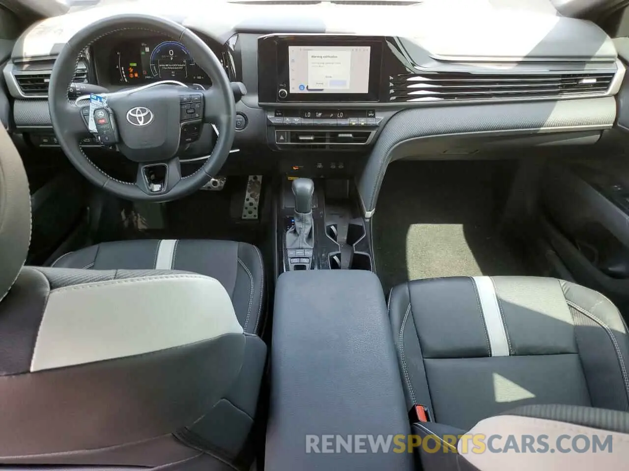 8 Фотография поврежденного автомобиля 4T1DAACK7SU018052 TOYOTA CAMRY 2025