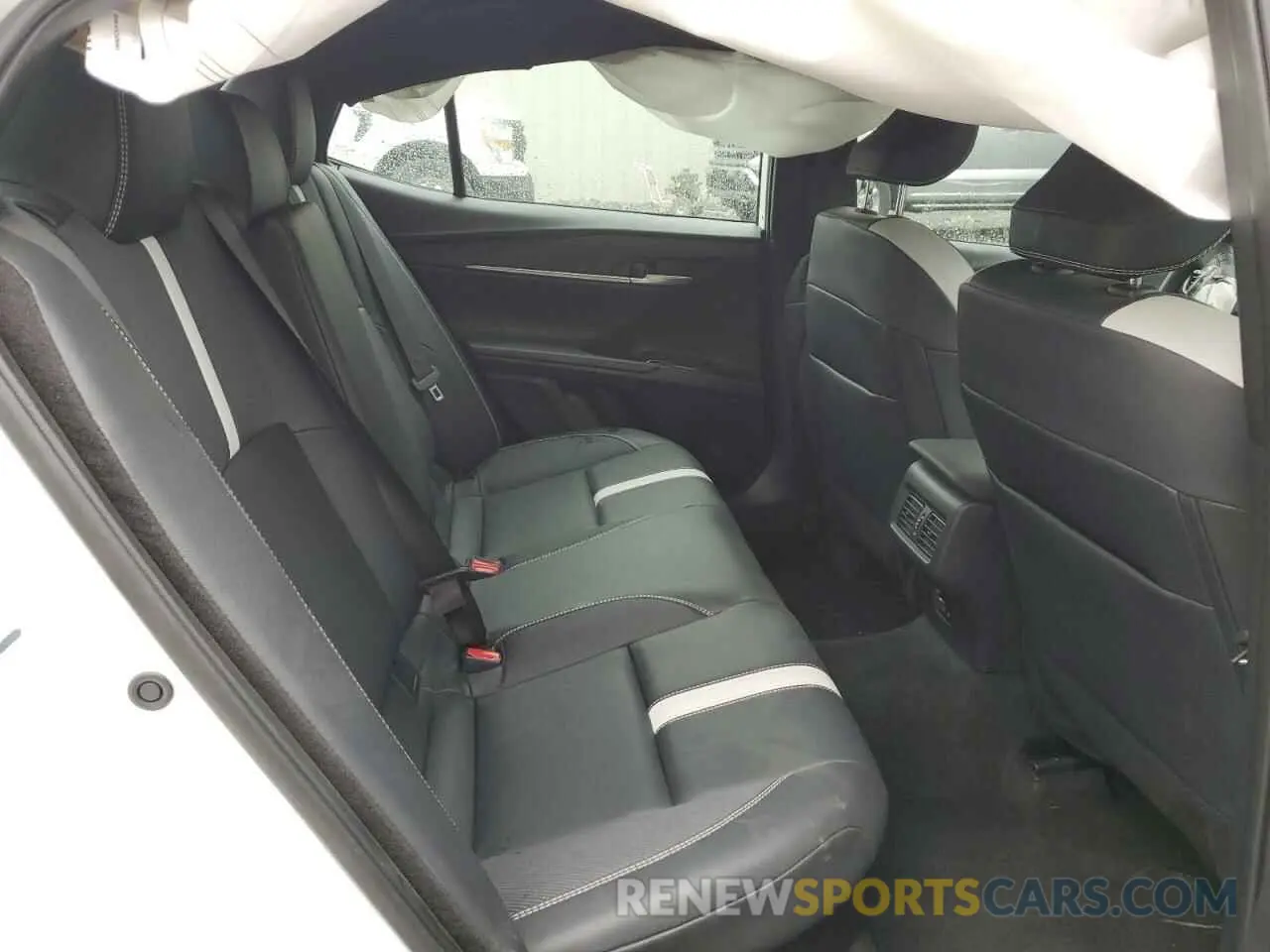 10 Фотография поврежденного автомобиля 4T1DAACK7SU076873 TOYOTA CAMRY 2025