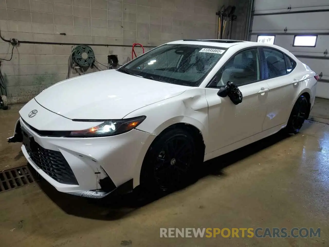 1 Фотография поврежденного автомобиля 4T1DAACK7SU088036 TOYOTA CAMRY 2025