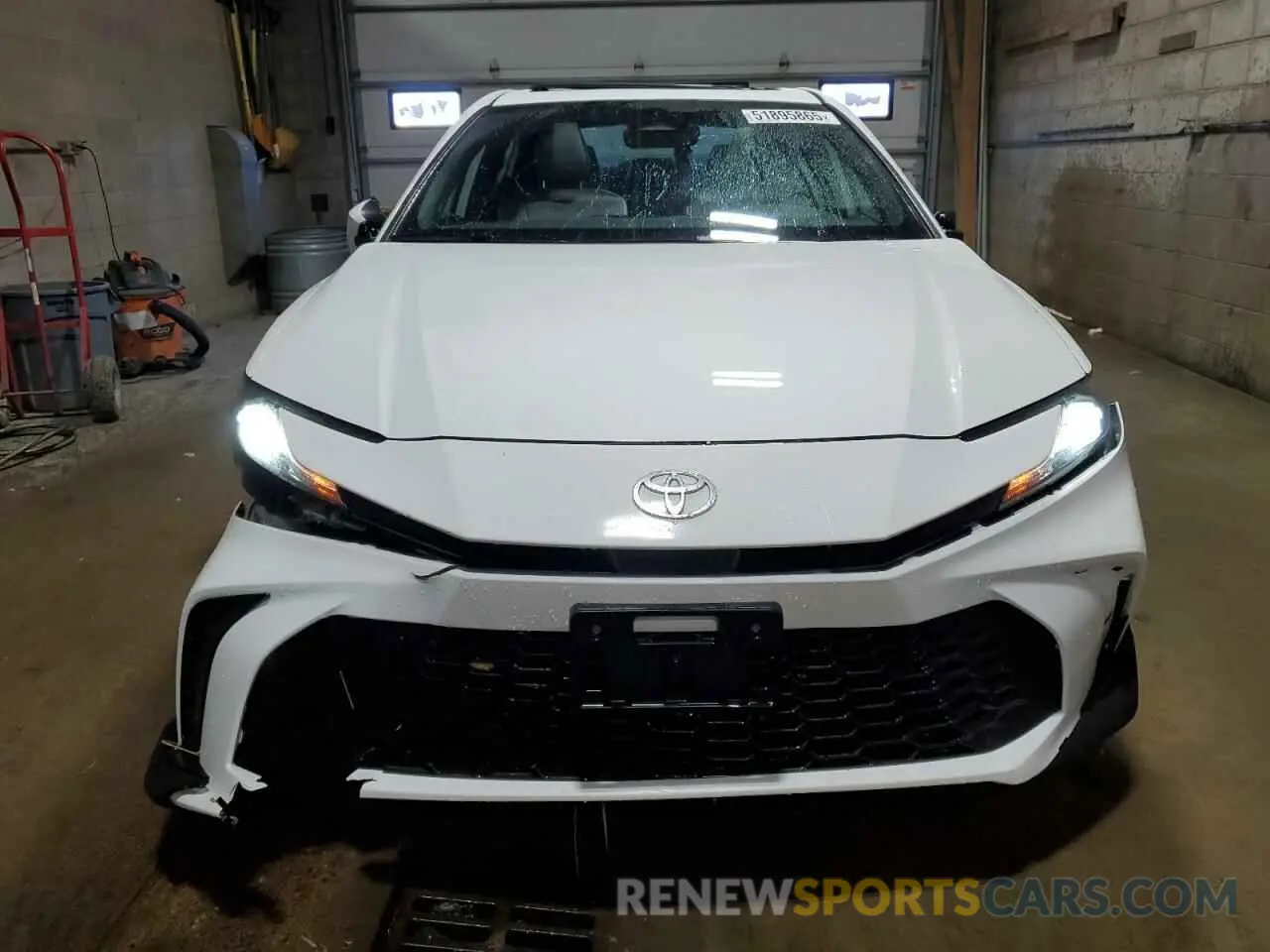 5 Фотография поврежденного автомобиля 4T1DAACK7SU088036 TOYOTA CAMRY 2025