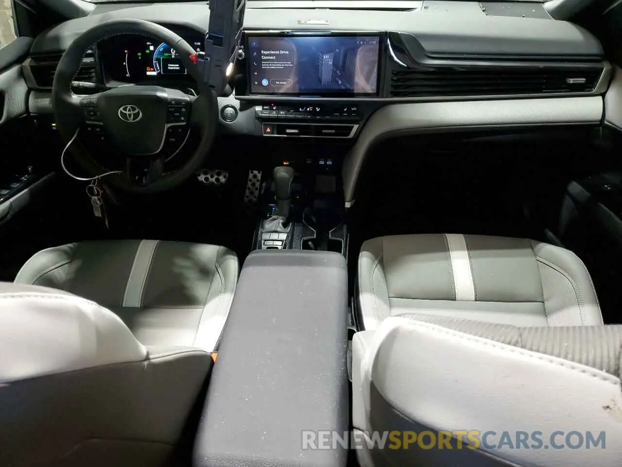 8 Фотография поврежденного автомобиля 4T1DAACK7SU088036 TOYOTA CAMRY 2025
