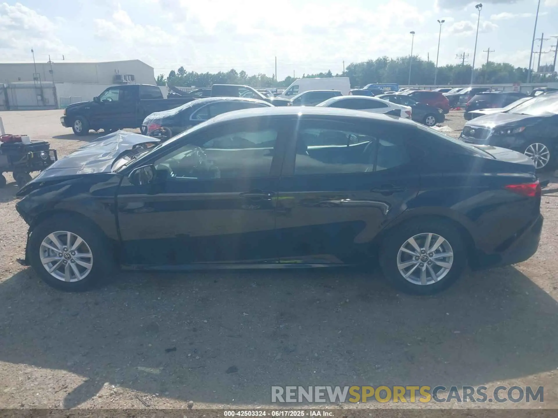 14 Photograph of a damaged car 4T1DAACK7SU158358 TOYOTA CAMRY 2025