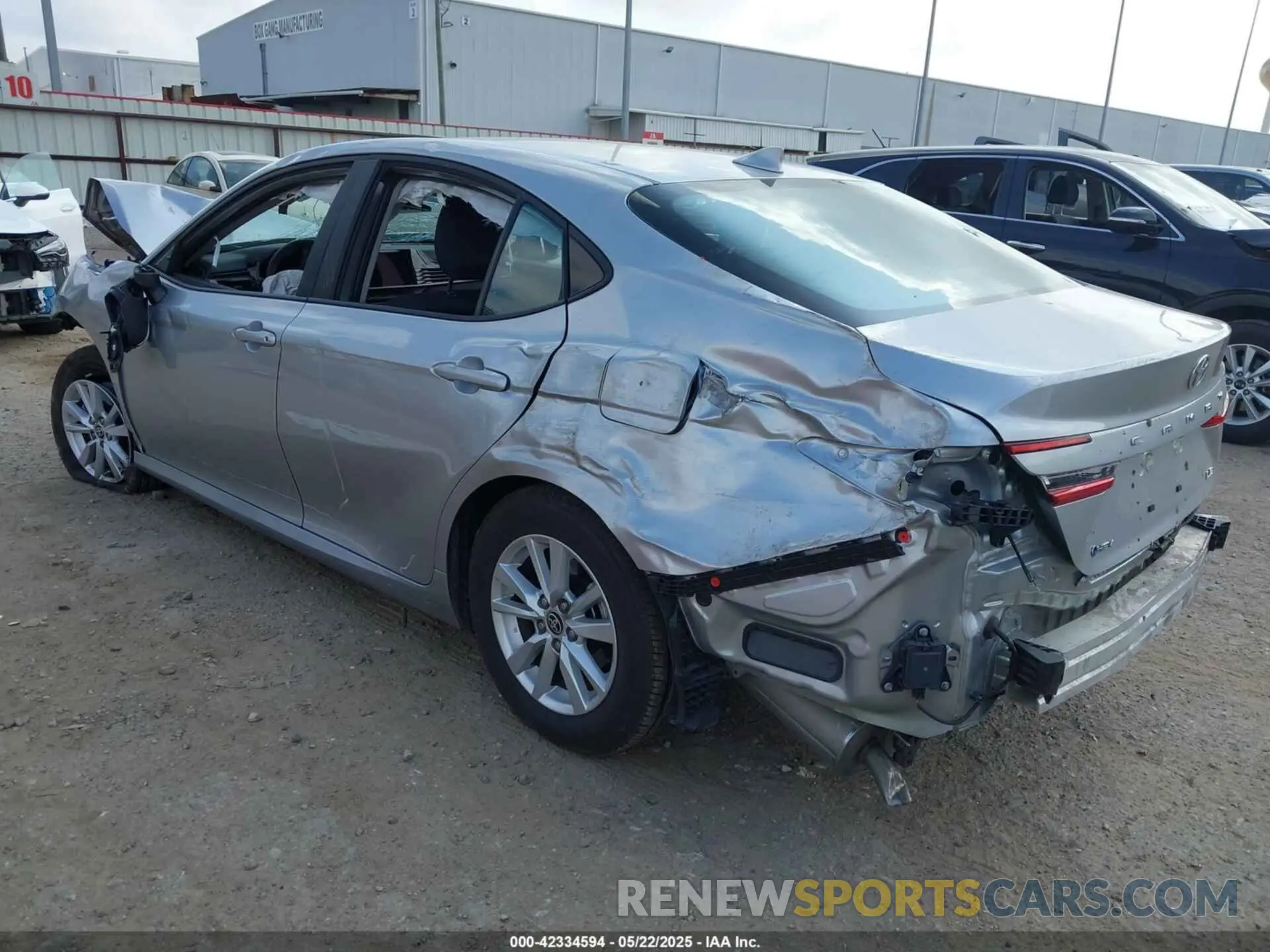 3 Фотография поврежденного автомобиля 4T1DAACK7SU526750 TOYOTA CAMRY 2025