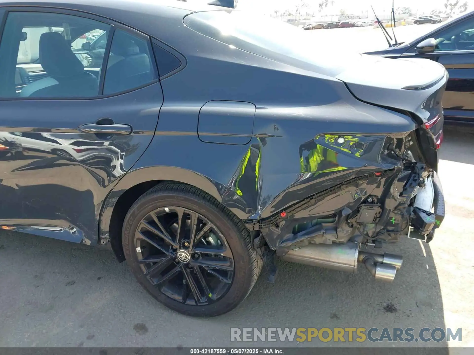 18 Photograph of a damaged car 4T1DAACK7SU531768 TOYOTA CAMRY 2025