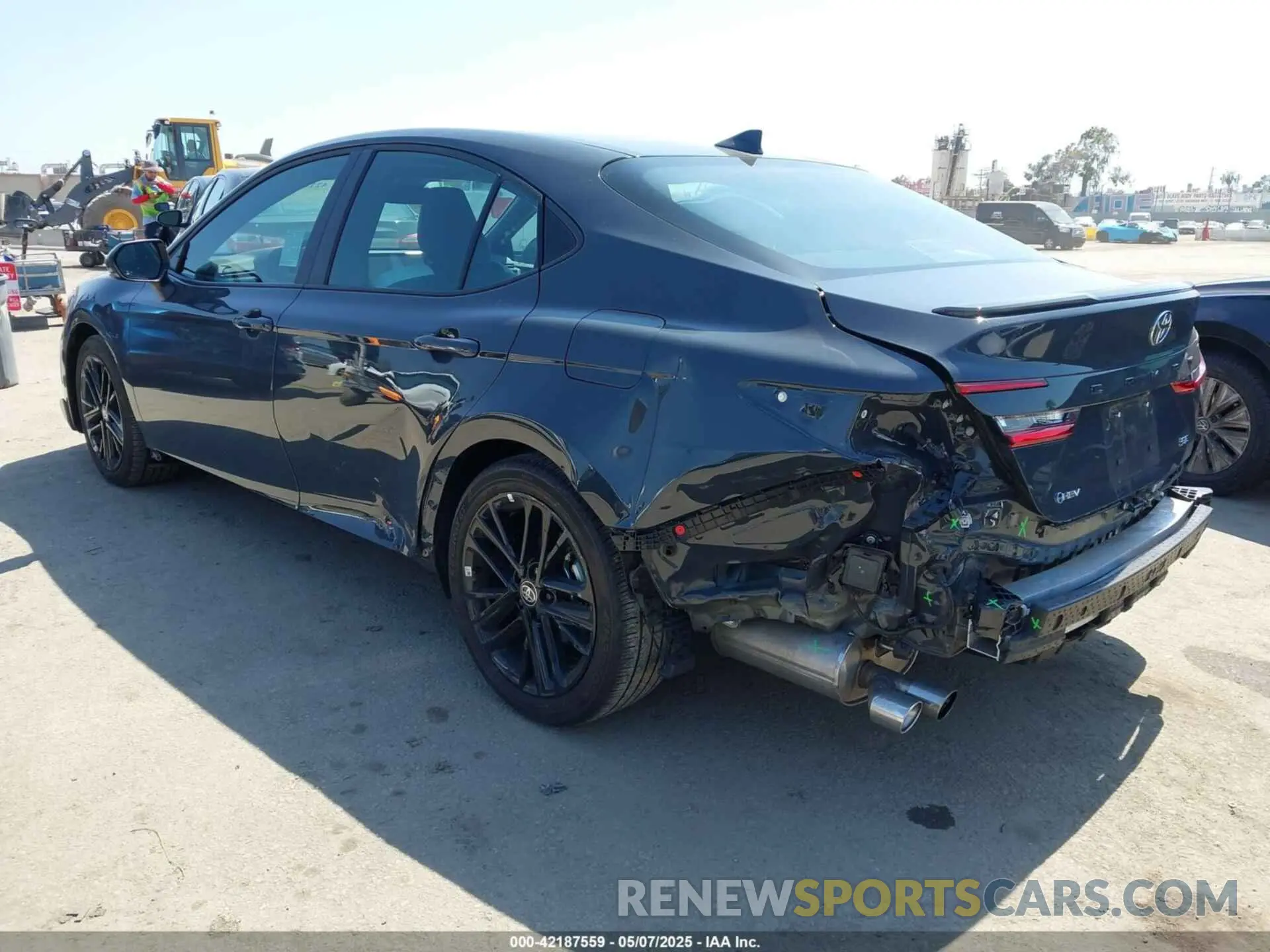 3 Photograph of a damaged car 4T1DAACK7SU531768 TOYOTA CAMRY 2025