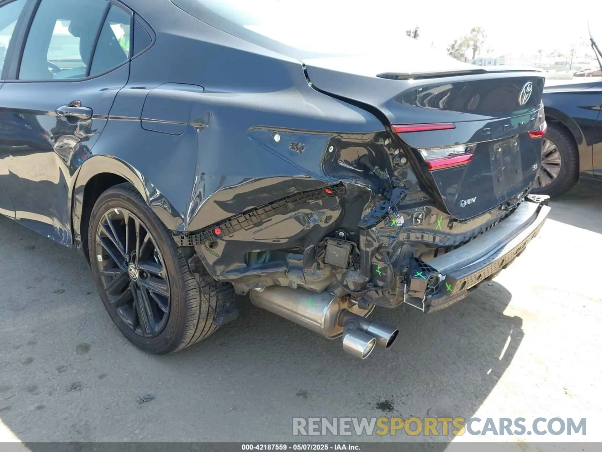 6 Photograph of a damaged car 4T1DAACK7SU531768 TOYOTA CAMRY 2025