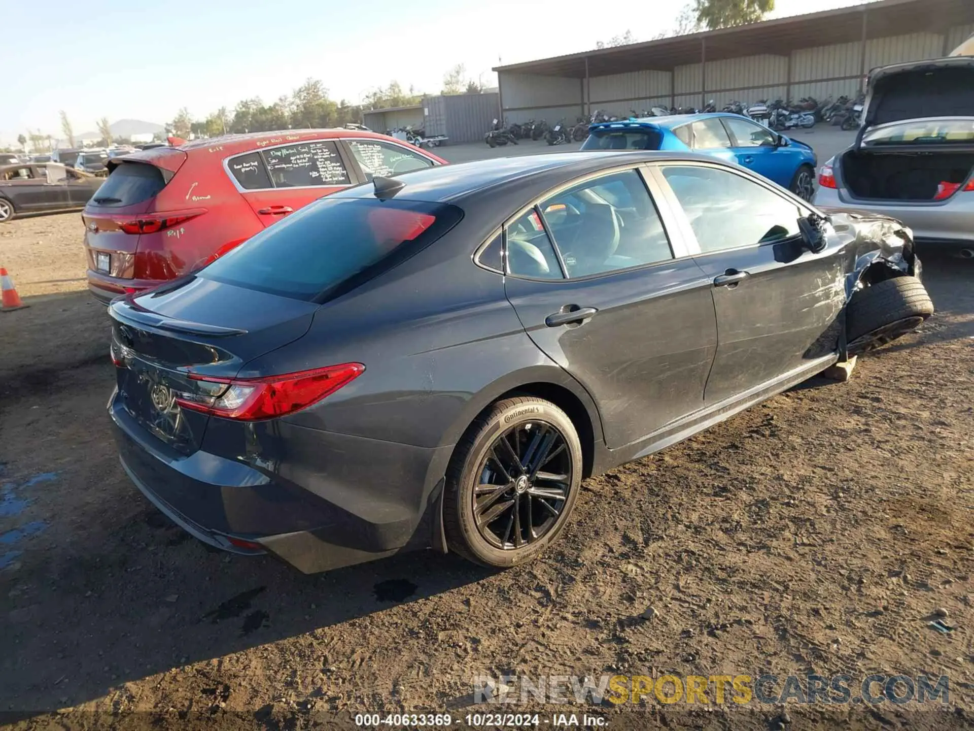 4 Photograph of a damaged car 4T1DAACK7SU541121 TOYOTA CAMRY 2025