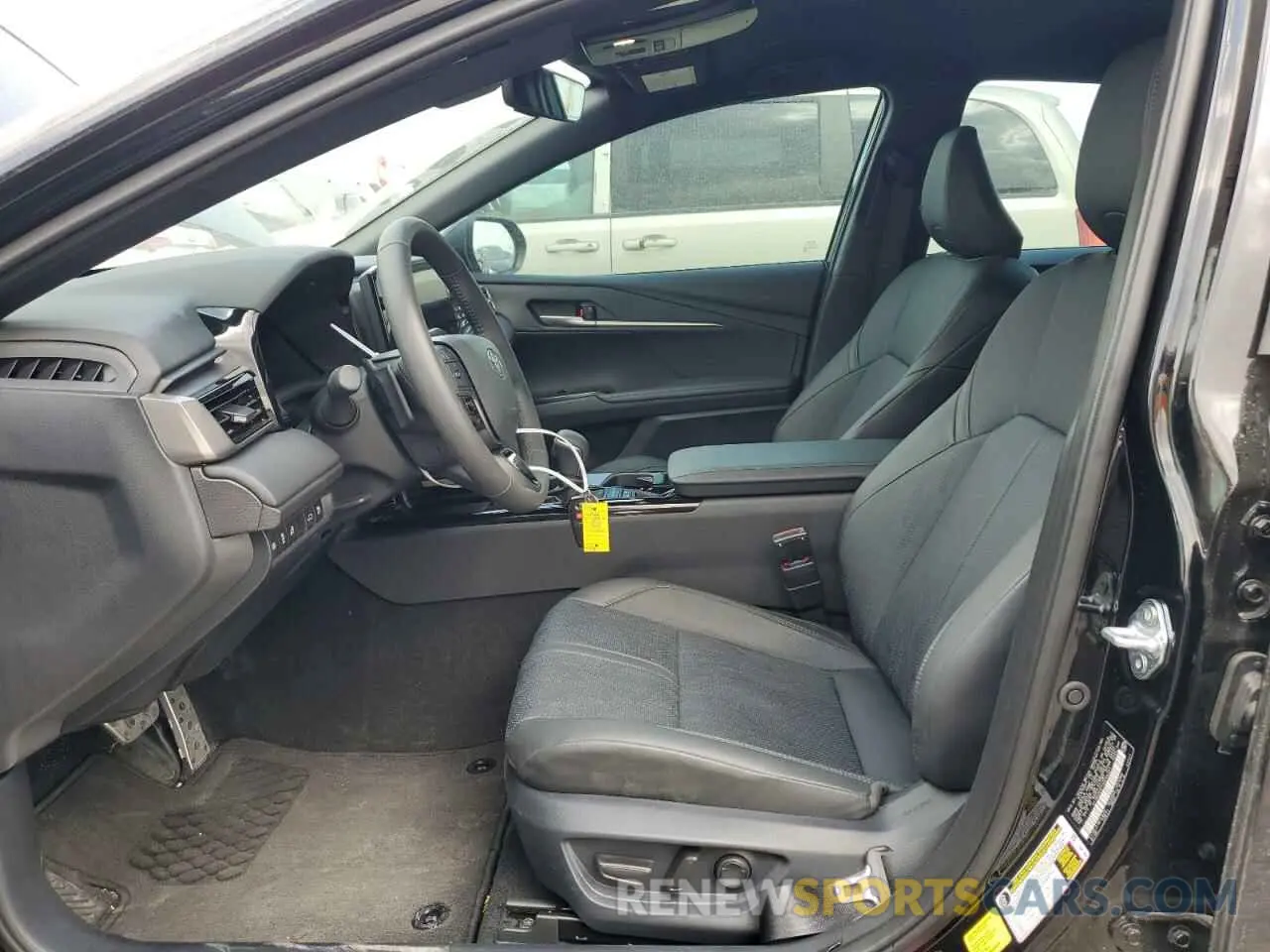 7 Фотография поврежденного автомобиля 4T1DAACK7SU556301 TOYOTA CAMRY 2025