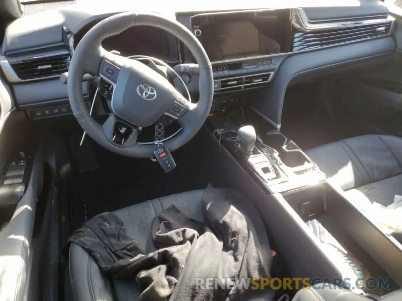8 Фотография поврежденного автомобиля 4T1DAACK7SU567511 TOYOTA CAMRY 2025