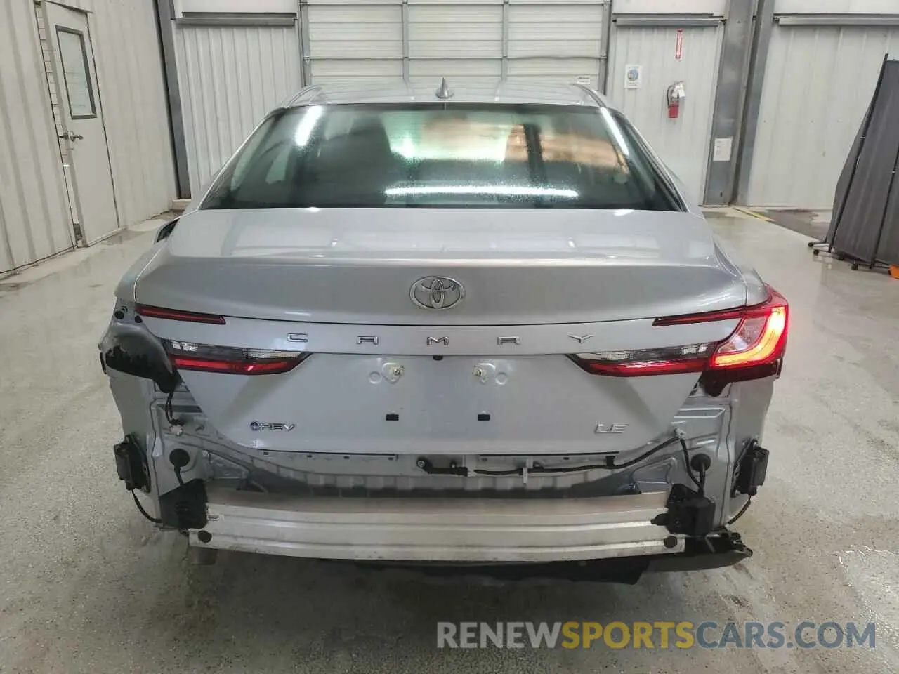 6 Photograph of a damaged car 4T1DAACK8SU005410 TOYOTA CAMRY 2025