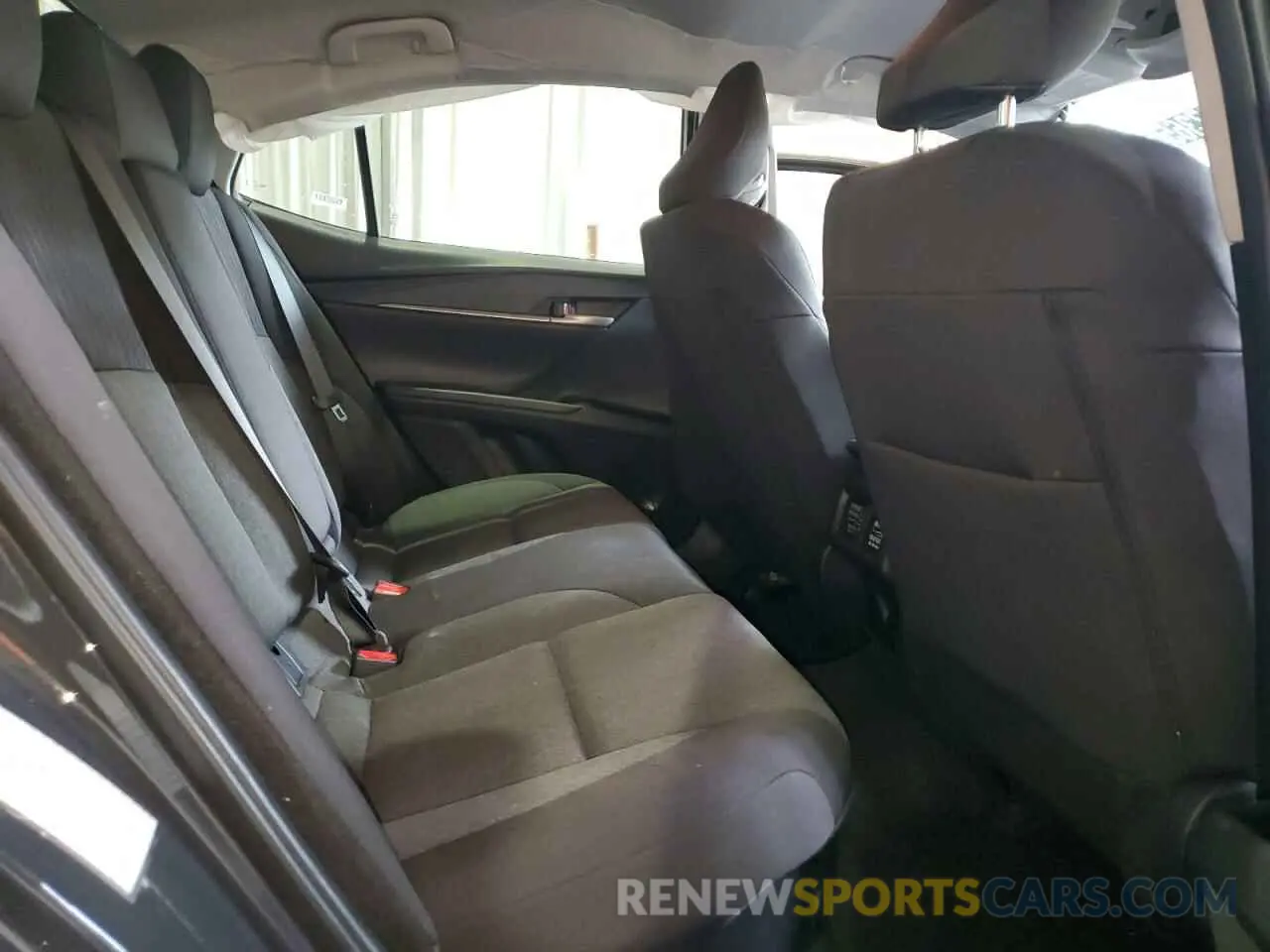 10 Photograph of a damaged car 4T1DAACK8SU005987 TOYOTA CAMRY 2025