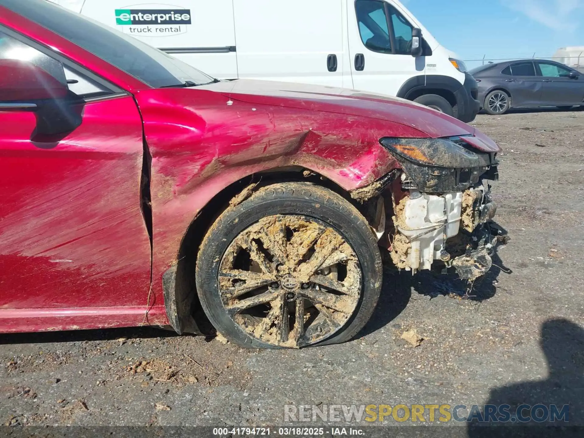 18 Фотография поврежденного автомобиля 4T1DAACK8SU010686 TOYOTA CAMRY 2025