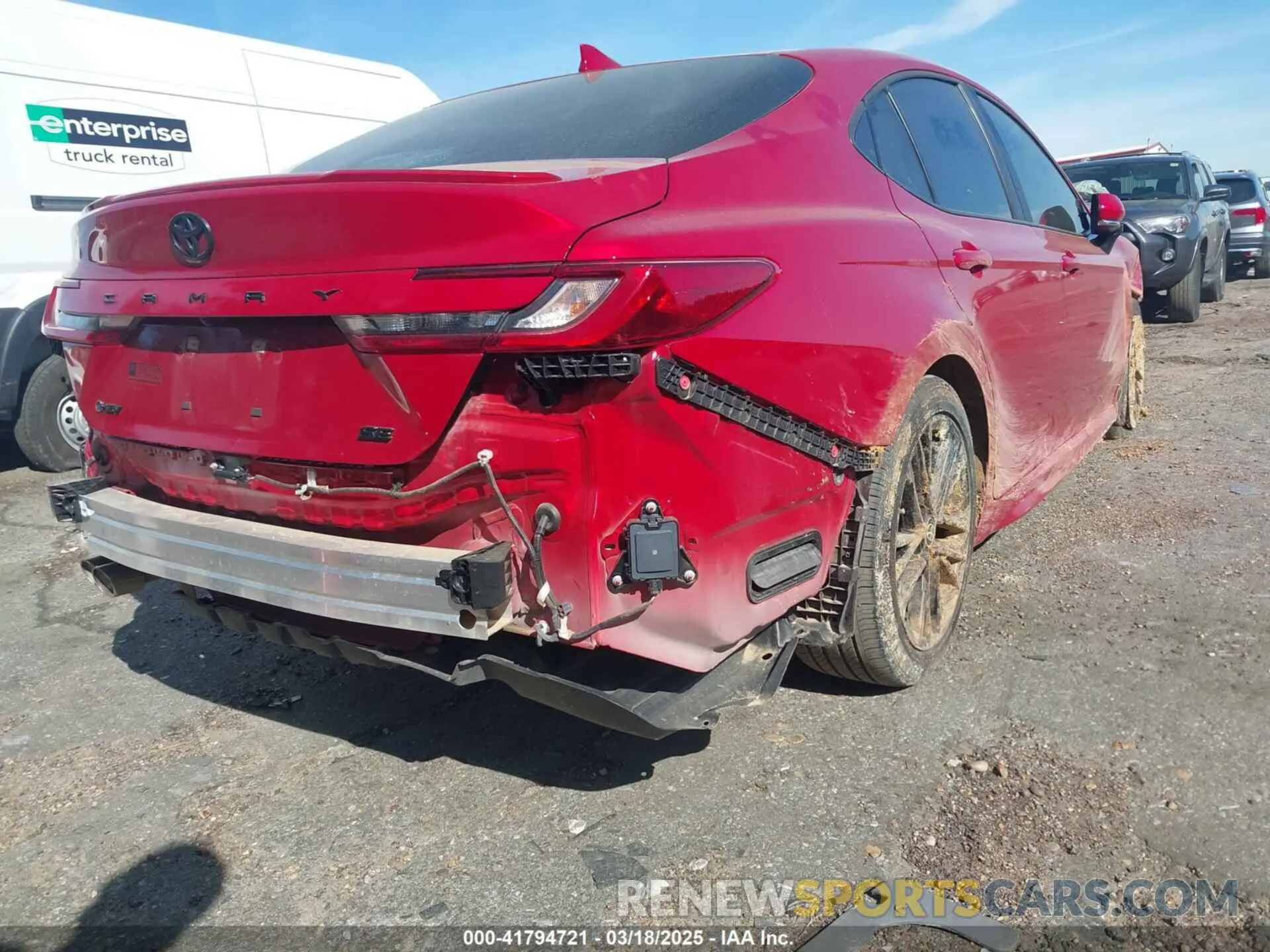 19 Фотография поврежденного автомобиля 4T1DAACK8SU010686 TOYOTA CAMRY 2025