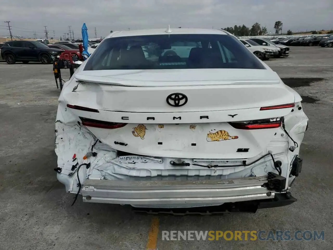 6 Photograph of a damaged car 4T1DAACK8SU021042 TOYOTA CAMRY 2025