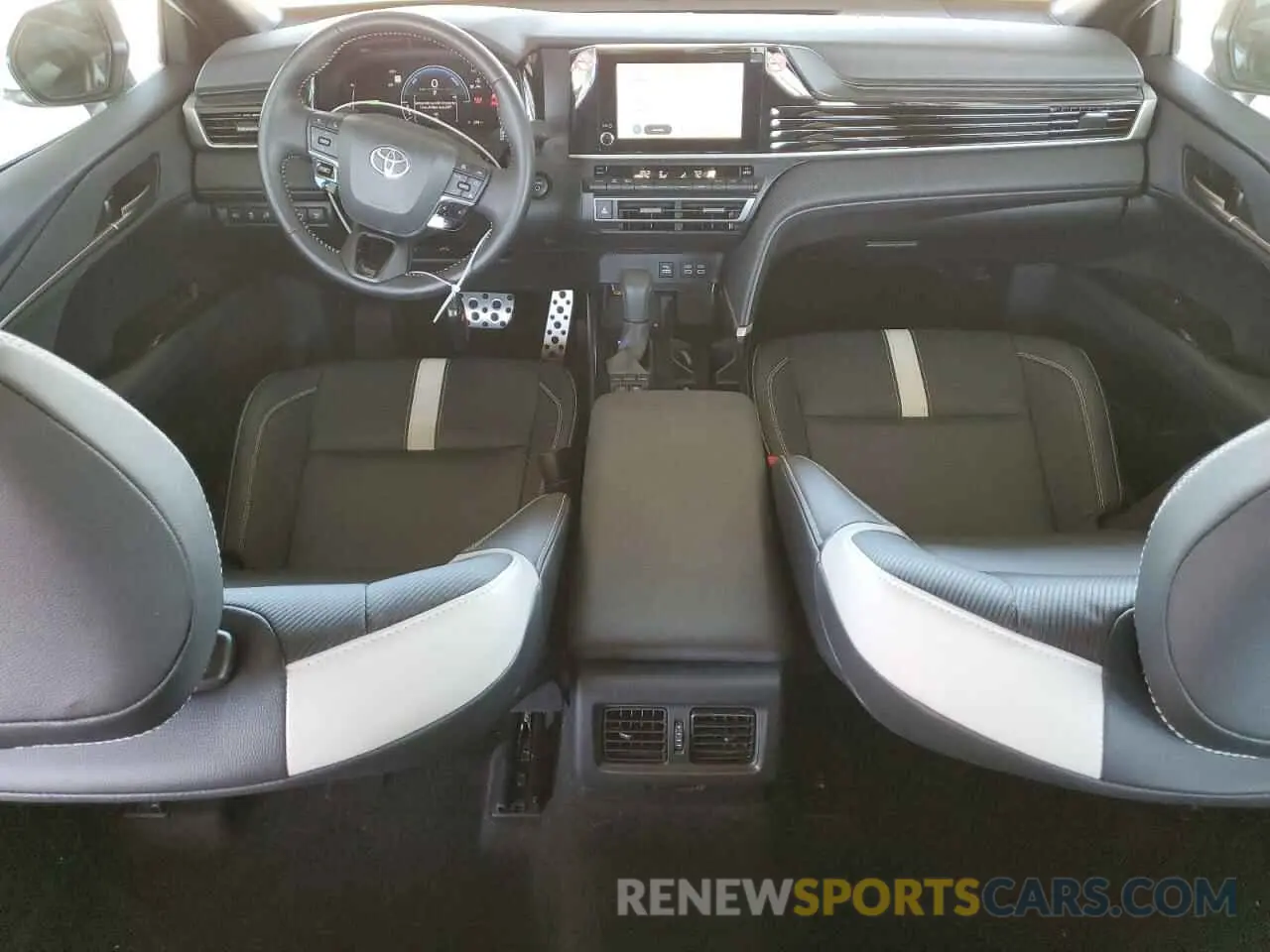8 Фотография поврежденного автомобиля 4T1DAACK8SU025298 TOYOTA CAMRY 2025