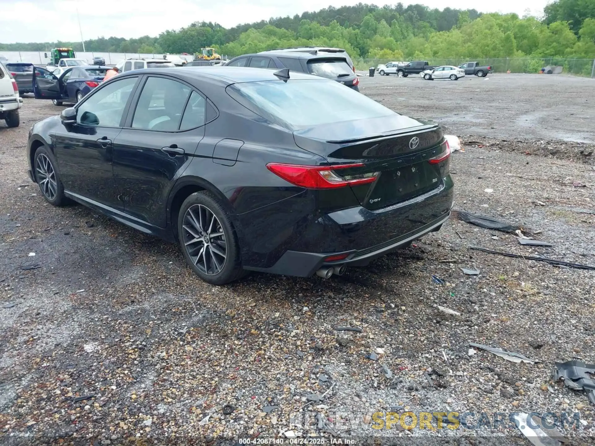 3 Фотография поврежденного автомобиля 4T1DAACK8SU038360 TOYOTA CAMRY 2025