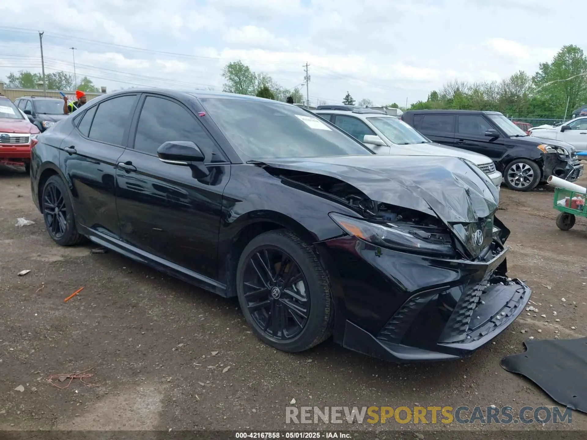 1 Фотография поврежденного автомобиля 4T1DAACK8SU043669 TOYOTA CAMRY 2025