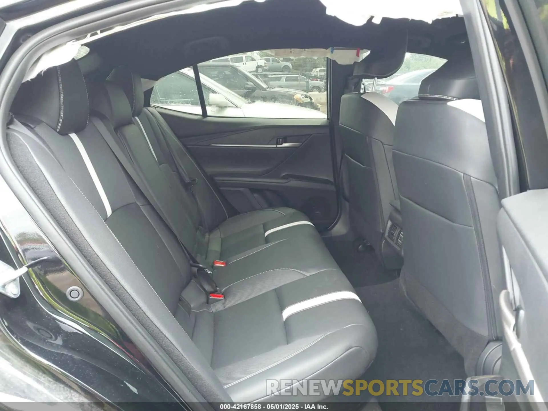 8 Фотография поврежденного автомобиля 4T1DAACK8SU043669 TOYOTA CAMRY 2025