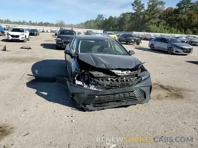 11 Photograph of a damaged car 4T1DAACK8SU045860 TOYOTA CAMRY 2025