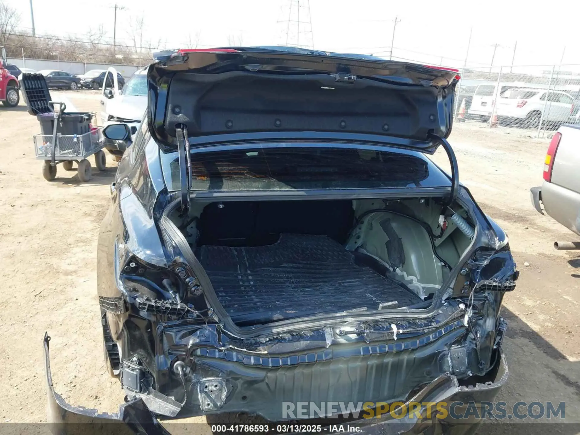6 Photograph of a damaged car 4T1DAACK8SU087087 TOYOTA CAMRY 2025