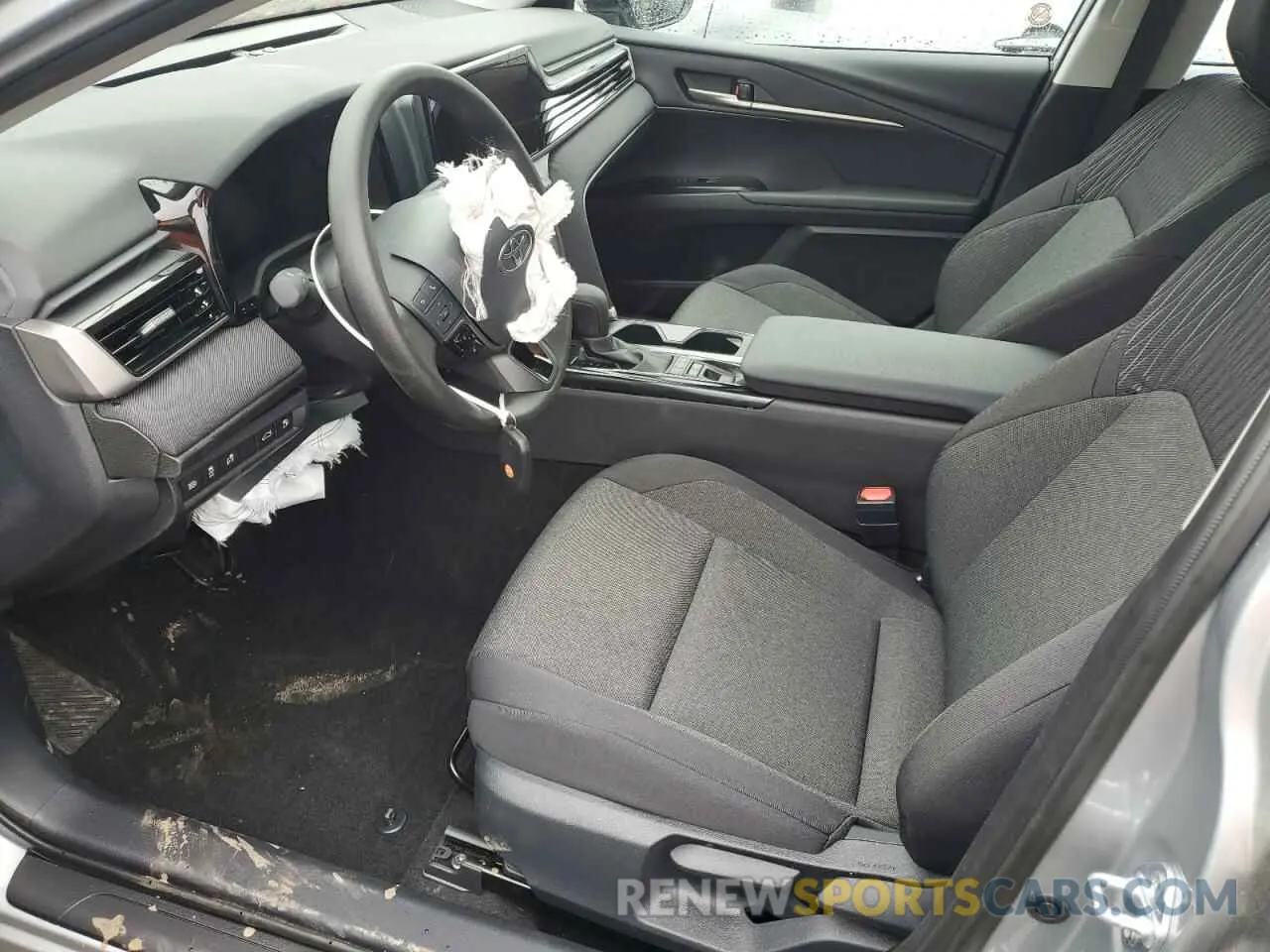 7 Photograph of a damaged car 4T1DAACK8SU105460 TOYOTA CAMRY 2025