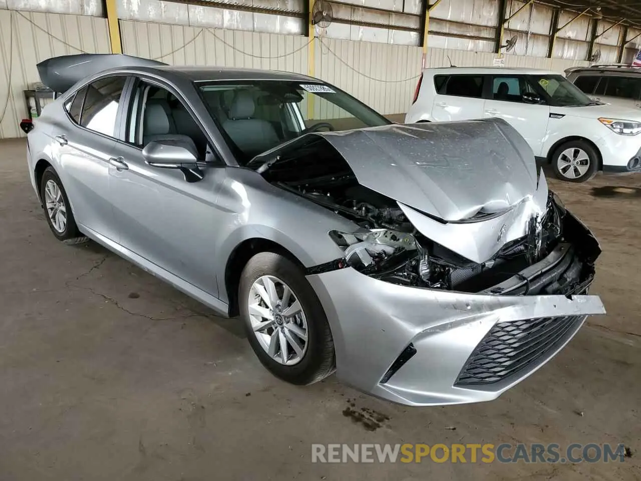 4 Фотография поврежденного автомобиля 4T1DAACK8SU107032 TOYOTA CAMRY 2025