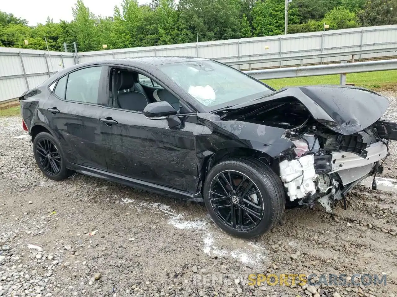 4 Фотография поврежденного автомобиля 4T1DAACK8SU108813 TOYOTA CAMRY 2025