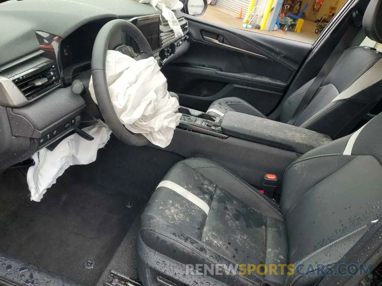 7 Фотография поврежденного автомобиля 4T1DAACK8SU108813 TOYOTA CAMRY 2025
