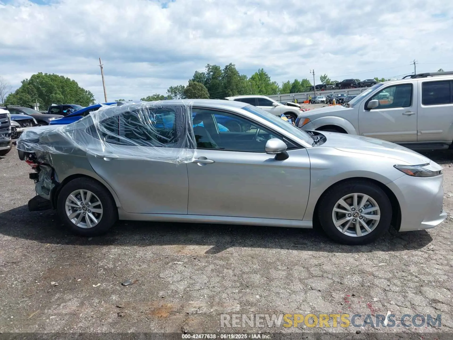 13 Photograph of a damaged car 4T1DAACK8SU158742 TOYOTA CAMRY 2025