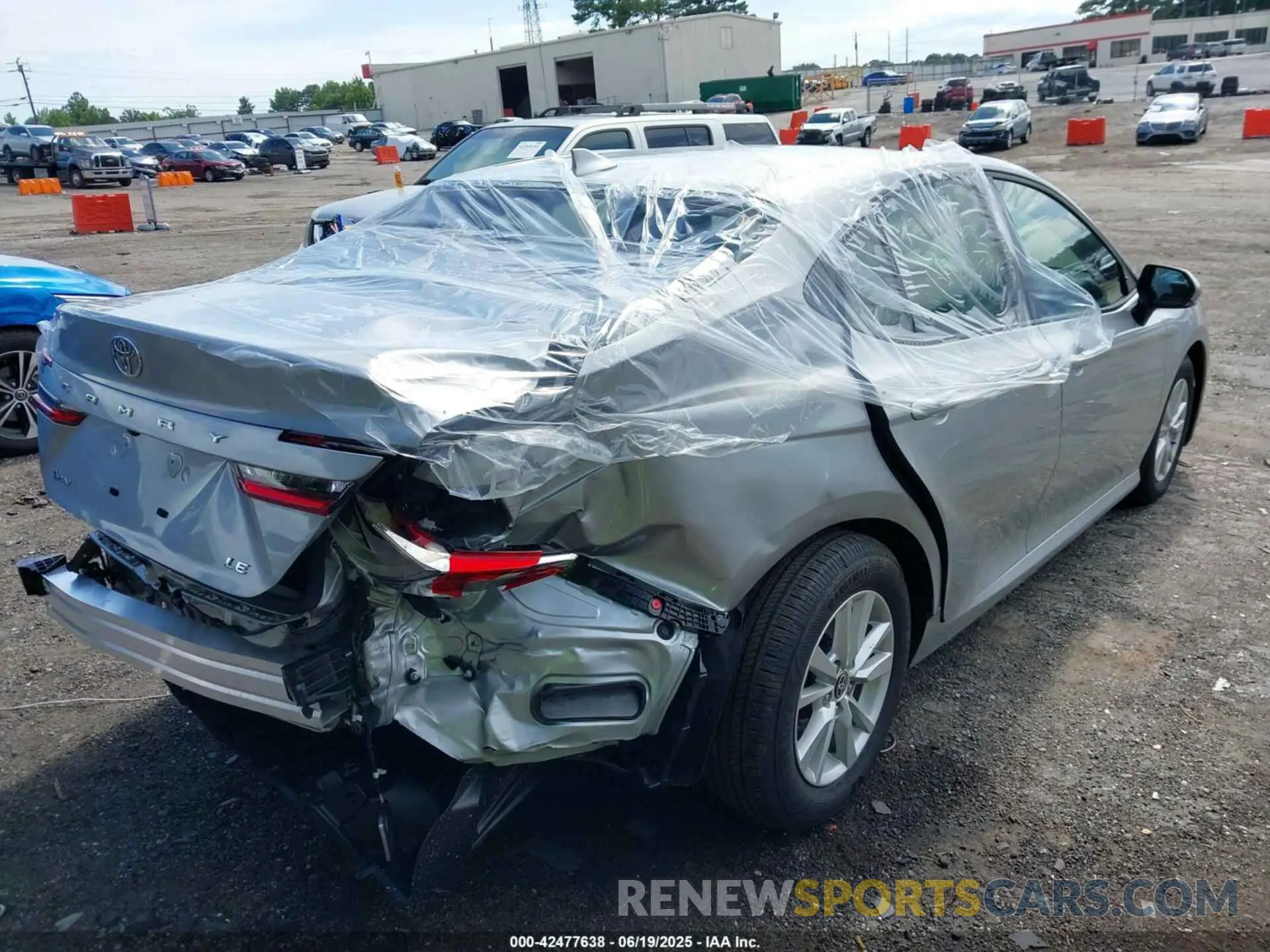 4 Photograph of a damaged car 4T1DAACK8SU158742 TOYOTA CAMRY 2025