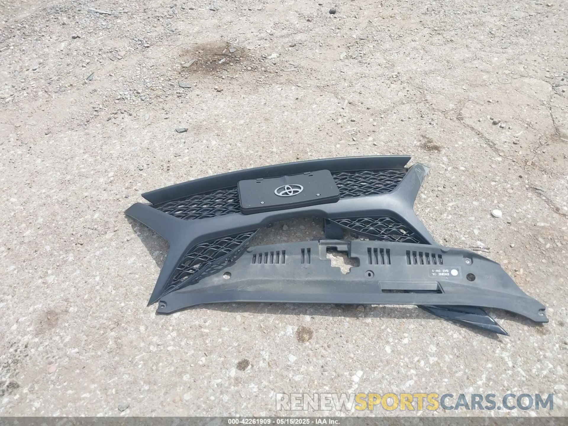 12 Фотография поврежденного автомобиля 4T1DAACK8SU506796 TOYOTA CAMRY 2025
