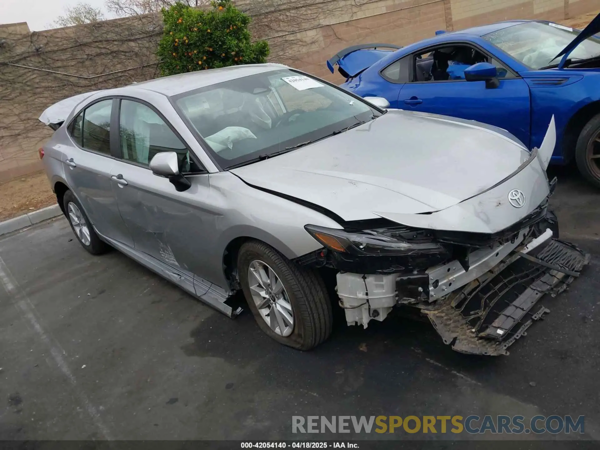 1 Фотография поврежденного автомобиля 4T1DAACK8SU507575 TOYOTA CAMRY 2025